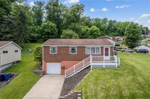 4879 Hialeah Dr, Pittsburgh, PA 15239 - Photo 2