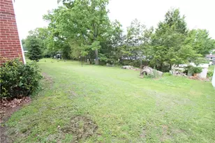 1110 Birch, Connellsville, PA 15425 - Photo 12