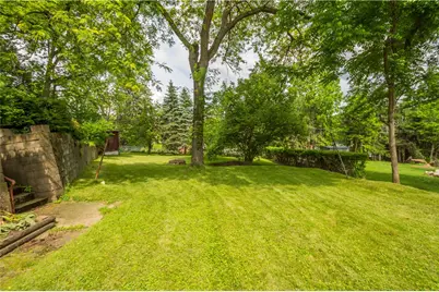347 Carlton Rd, Bethel Park, PA 15102 - Photo 36