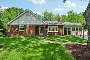 880 Fairview Rd, Indiana Township, PA 15238 - Photo 1
