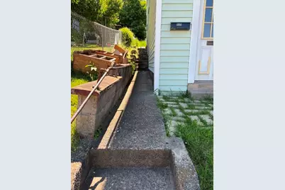 939 Meadow Ave, Charleroi Boro, PA 15022 - Photo 2
