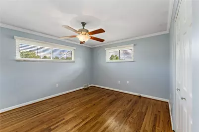 210 E Harbison Rd, Robinson Twp, PA 15205 - Photo 16