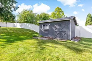 210 E Harbison Rd, Robinson Twp, PA 15205 - Photo 34
