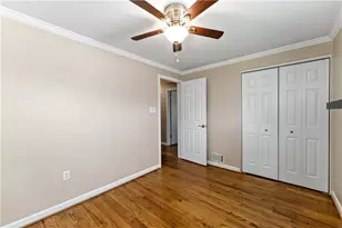 210 E Harbison Rd, Robinson Twp, PA 15205 - Photo 18