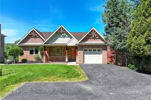 320 N Lakeside Dr, Canonsburg, PA 15317 - Photo 1