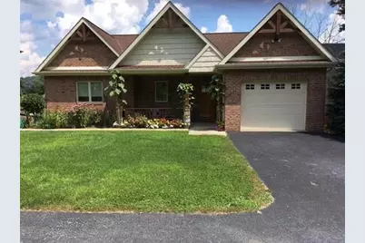 320 N Lakeside Dr, Canonsburg, PA 15317 - Photo 1