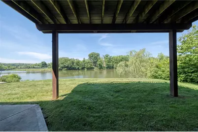 320 N Lakeside Dr, Canonsburg, PA 15317 - Photo 24