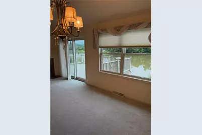 320 N Lakeside Dr, Canonsburg, PA 15317 - Photo 2