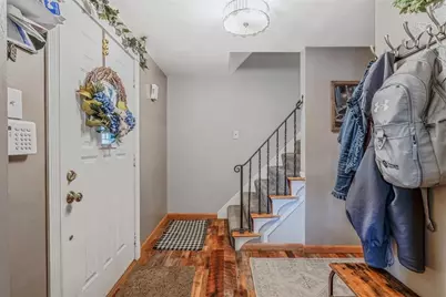 3804 Cynthia Dr, Pittsburgh, PA 15227 - Photo 6
