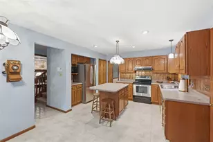 137 Spring Valley Rd, Clinton Township, PA 16059 - Photo 4