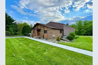 20 Henderson Ln, Shenango Township, PA 16105 - Photo 4
