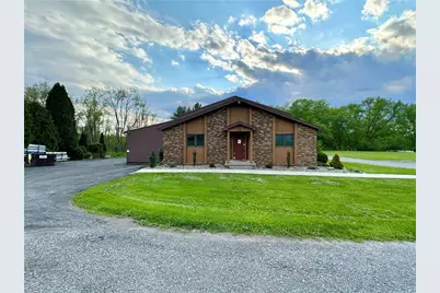 20 Henderson Ln, Shenango Township, PA 16105 - Photo 2
