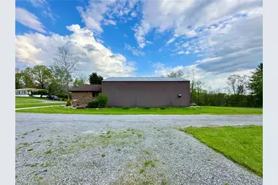 20 Henderson Ln, Shenango Township, PA 16105 - Photo 10