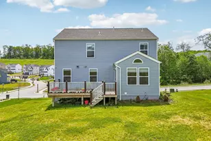 1105 Deerfield Dr, Pittsburgh, PA 15143 - Photo 26