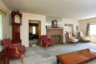 136 Colson Dr, Pittsburgh, PA 15236 - Photo 10