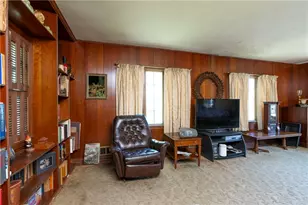 136 Colson Dr, Pittsburgh, PA 15236 - Photo 14