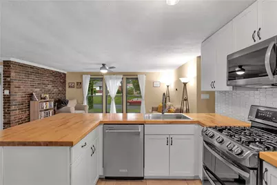 5043 Ozark Drive, Pittsburgh, PA 15239 - Photo 10