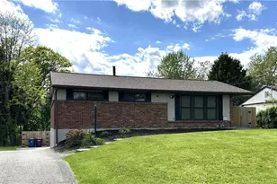 5043 Ozark Dr, Pittsburgh, PA 15239 - Photo 2