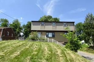 5560 Clarene Dr, Bethel Park, PA 15102 - Photo 1