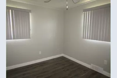 5560 Clarene Dr, Bethel Park, PA 15102 - Photo 14