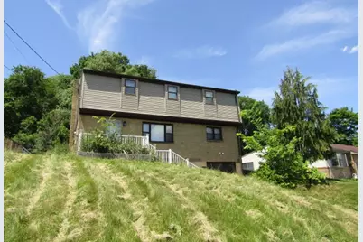 5560 Clarene Dr, Bethel Park, PA 15102 - Photo 2