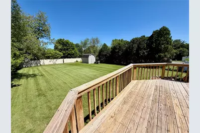 302 Sun Valley Dr, Cranberry Township, PA 16066 - Photo 2