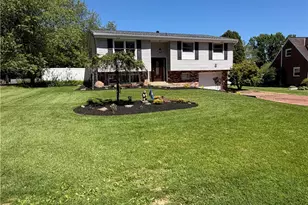 302 Sun Valley Dr, Cranberry Township, PA 16066 - Photo 14