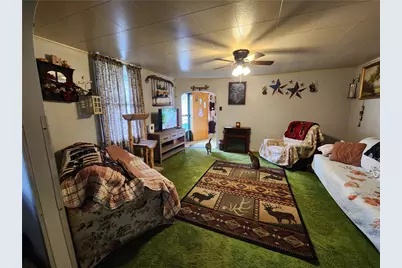 130 Kirkpatrick Ave, Leechburg Boro, PA 15656 - Photo 2