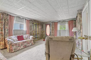 212 Singer Ave, McKees Rocks, PA 15136 - Photo 8