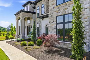113 Victor St, Peters Township, PA 15367 - Photo 2