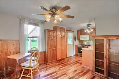1401 Balsam Dr, Pittsburgh, PA 15101 - Photo 6