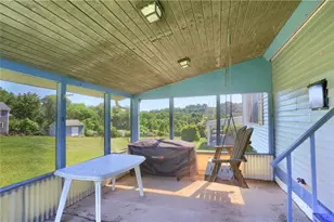 1401 Balsam Dr, Pittsburgh, PA 15101 - Photo 4