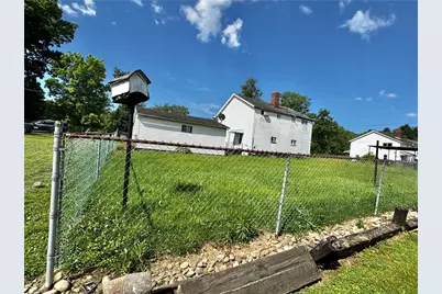 3072 3rd St, Centerville, PA 15429 - Photo 8