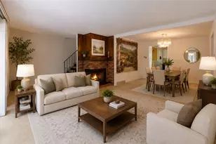 610 Maplewood Ct, Ross Twp, PA 15237 - Photo 2