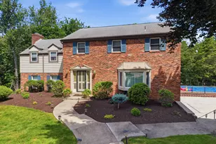 102 Lansdale Ct, Ross Twp, PA 15237 - Photo 2