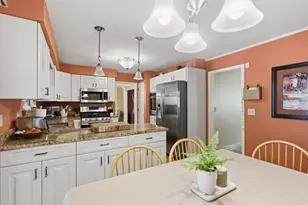 102 Lansdale Ct, Ross Twp, PA 15237 - Photo 8