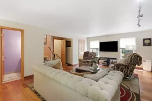 102 Lansdale Ct, Ross Twp, PA 15237 - Photo 12