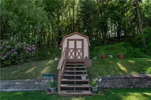 905 Roosevelt Ave, Aliquippa, PA 15001 - Photo 36