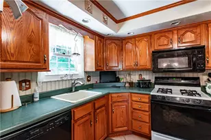 905 Roosevelt Ave, Aliquippa, PA 15001 - Photo 10