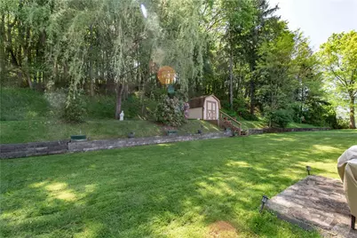905 Roosevelt Avenue, Aliquippa, PA 15001 - Photo 36