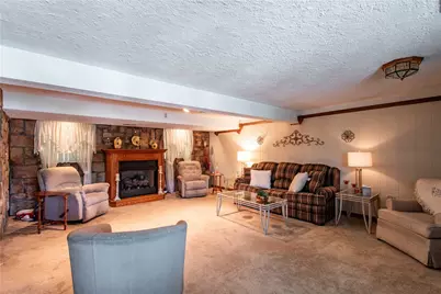 905 Roosevelt Avenue, Aliquippa, PA 15001 - Photo 24