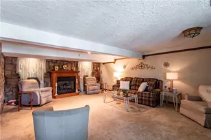 905 Roosevelt Ave, Aliquippa, PA 15001 - Photo 24