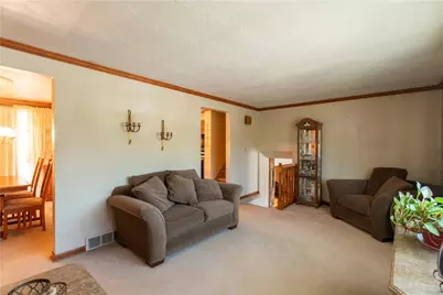 905 Roosevelt Avenue, Aliquippa, PA 15001 - Photo 6