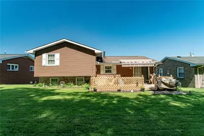 905 Roosevelt Avenue, Aliquippa, PA 15001 - Photo 38
