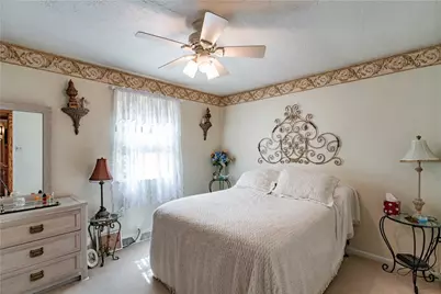 905 Roosevelt Avenue, Aliquippa, PA 15001 - Photo 18