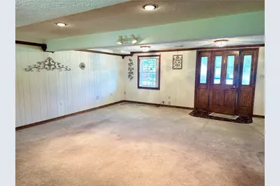 905 Roosevelt Avenue, Aliquippa, PA 15001 - Photo 18