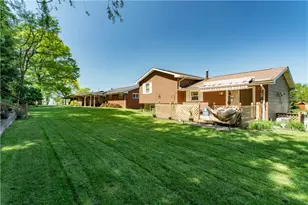 905 Roosevelt Ave, Aliquippa, PA 15001 - Photo 40