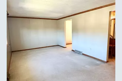 905 Roosevelt Avenue, Aliquippa, PA 15001 - Photo 4