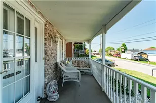 905 Roosevelt Ave, Aliquippa, PA 15001 - Photo 2