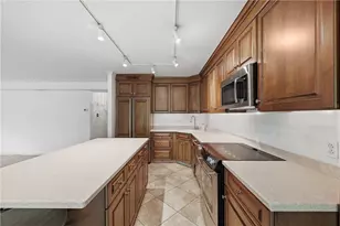 1500 Cochran Rd, Scott Township, PA 15243 - Photo 12